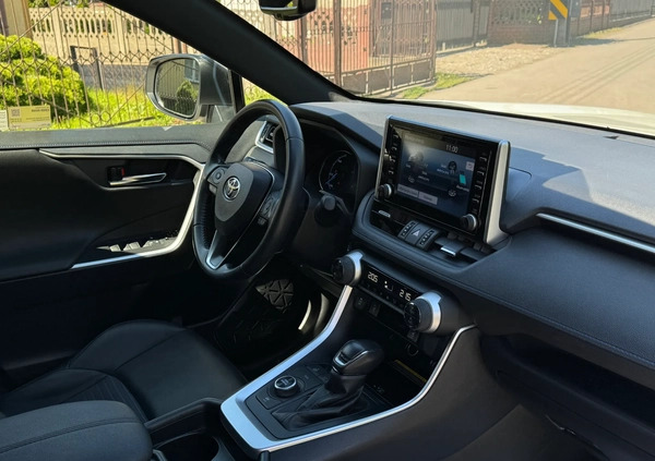 Toyota RAV4 cena 146999 przebieg: 64915, rok produkcji 2019 z Ostrów Mazowiecka małe 781
